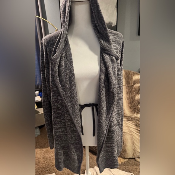 Lululemon Peace Of Mind Hooded Wrap Size 2-4 - Picture 2 of 9